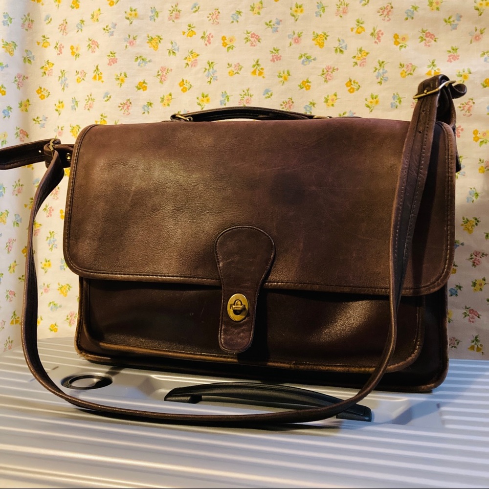 Coach vintage metropolitan? Leather Messenger bag